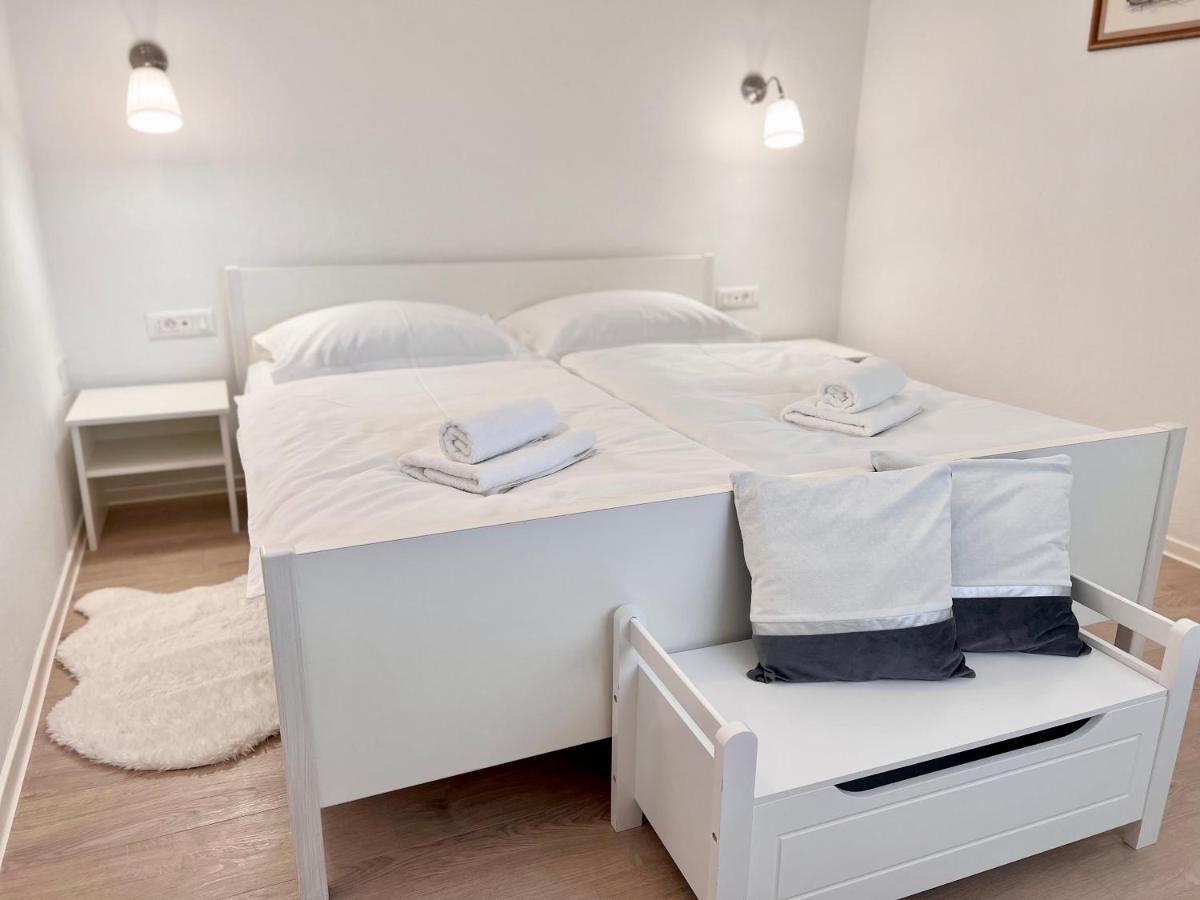 Seaview Pool Apartment-Lumiere, Island Hvar-Gdinj Exteriör bild